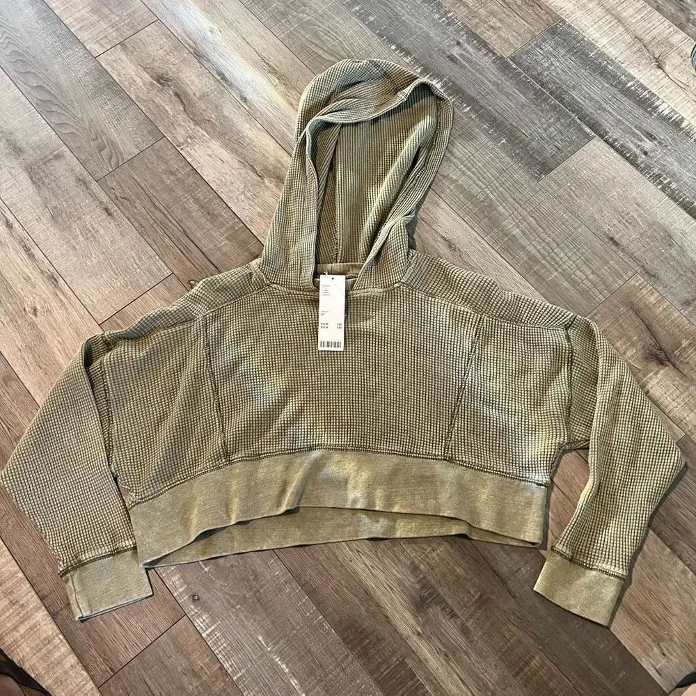 Urban outfitters felicity crop thermal size xs